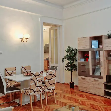 Daire River Center Budapeşte