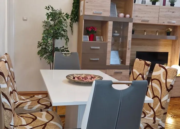 Apartament River Center