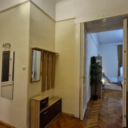 River Center Appartement *