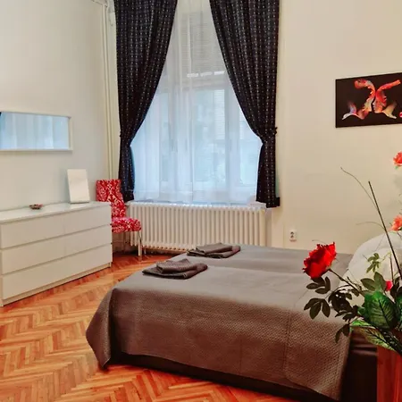 Апартаменты River Center *