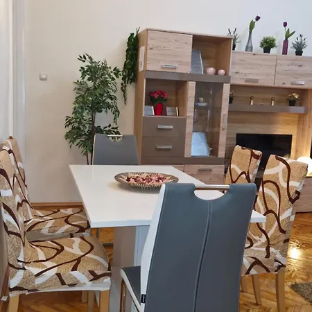 Appartement River Center